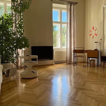 Palais Am Park Διαμέρισμα *